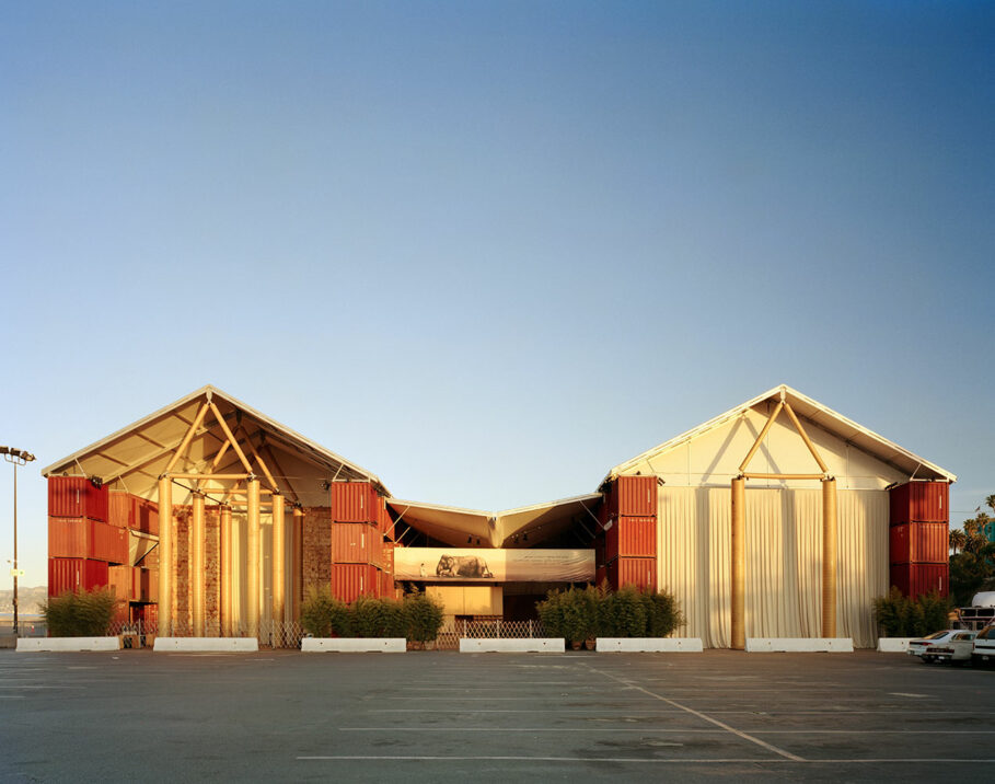 Nomadic Museum Santa Monica Shigeru Ban